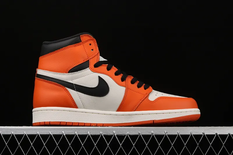 All categories Air Jordan Jordan series basketball shoes Air Jordan 1 High pure original version Air Jordan 1 Retro High OG AJ1 white orange Joe 1 white buckle broken 555088-113